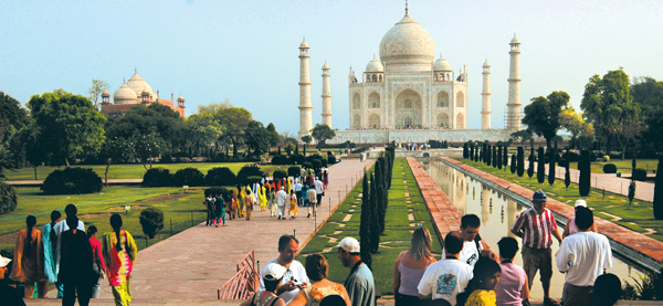 Govt. caps footfalls at the Taj Mahal, sites crowd management constraints